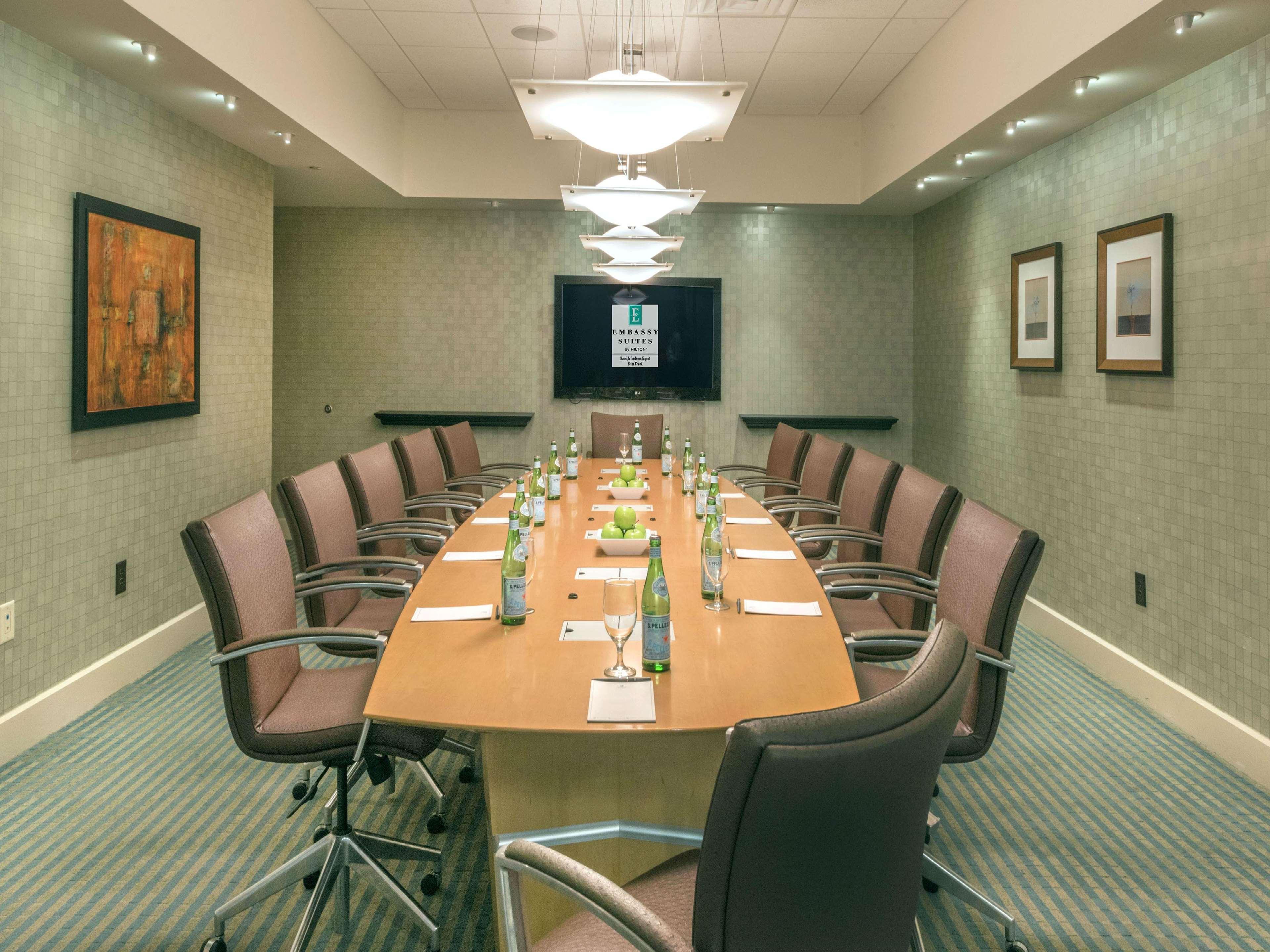Hotel Embassy By Hilton Durham Airport Brier Creek Raleigh