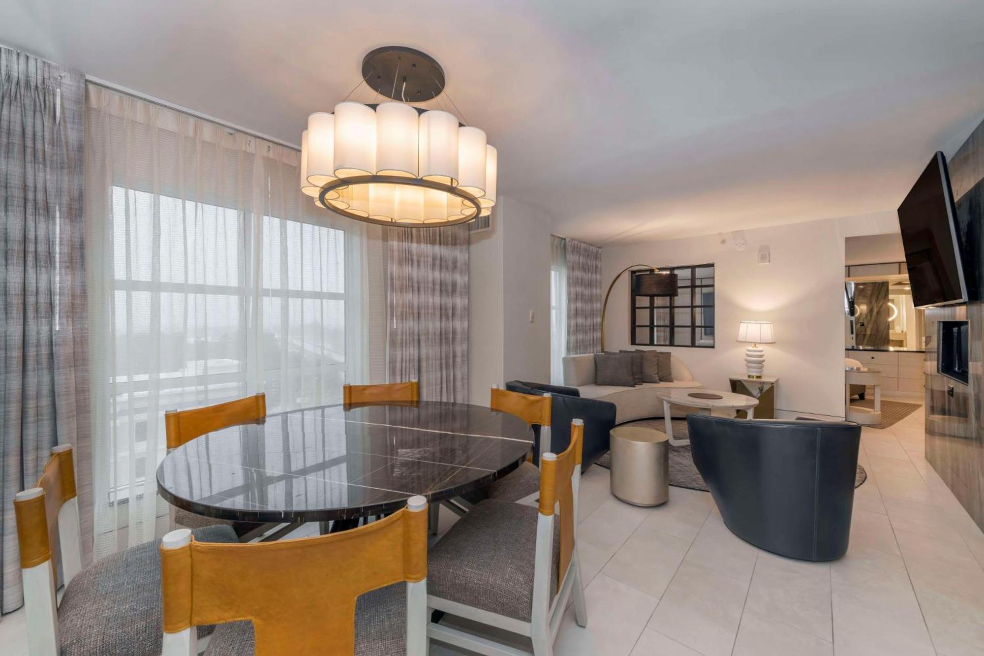 Hotel Embassy By Hilton Durham Airport Brier Creek 4*
