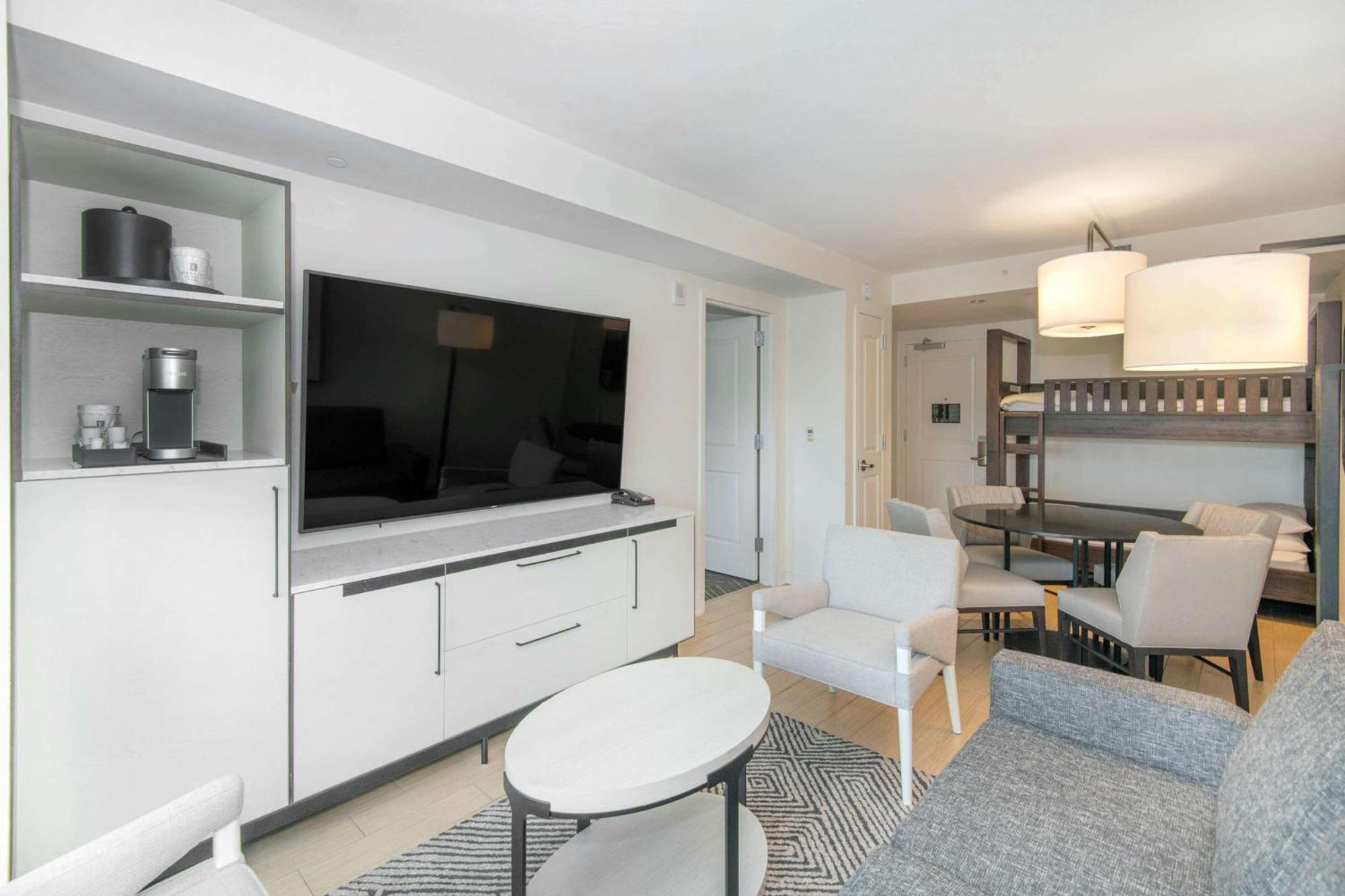 Embassy By Hilton Durham Airport Brier Creek 4*
